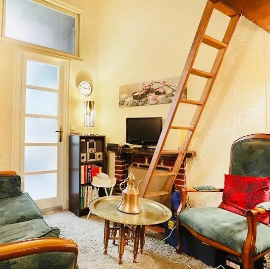 Nice Studio Near Notredame Parigi